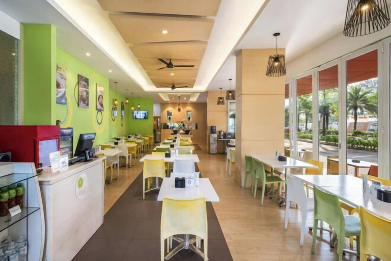 Food & Drinks 2, Zest Hotel Harbour Bay Batam, Batam