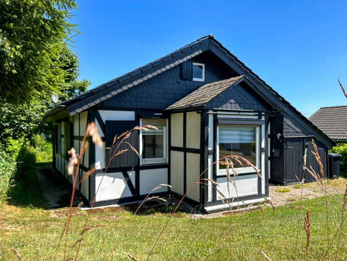 Exterior, Freistehendes Ferienhaus in Langewiese Winterberg, Hochsauerlandkreis