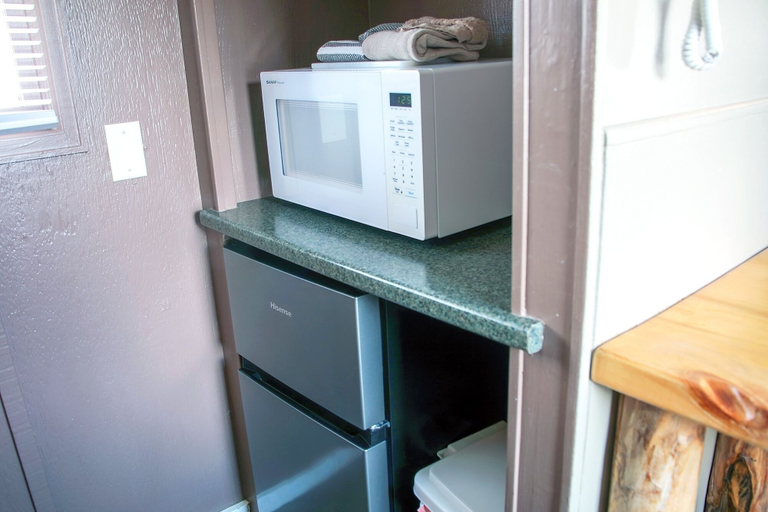 Others 5, Fawn Valley Inn: Cabana 1 Bedroom Apts, Larimer