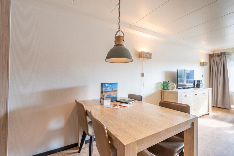Dining, Comfortable and modern furnished 4-person apartment, Texel