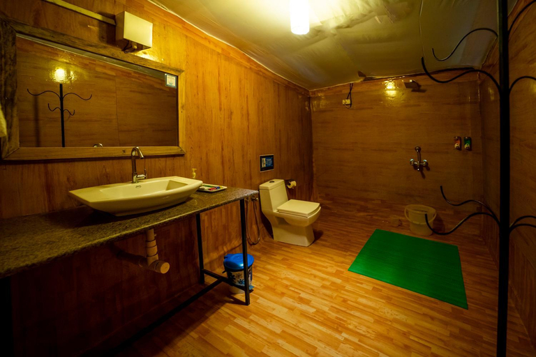 Bathroom 4, La La Land Resort, South Goa