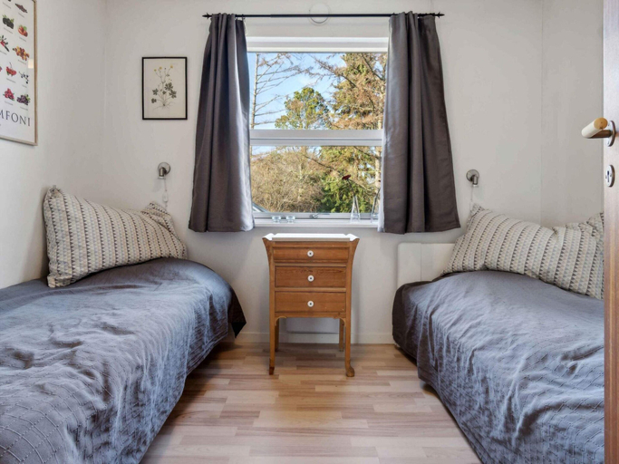 Others 5, 5 Star Holiday Home in Gilleleje, Gribskov