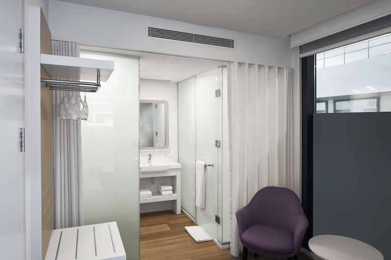 Bathroom 3, YOTELAIR Istanbul Airport Airside  Duty Free, Arnavutkoy