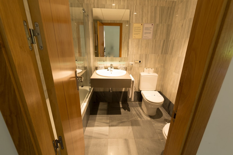 Bathroom 3, Hotel Villa de Laujar, Almería