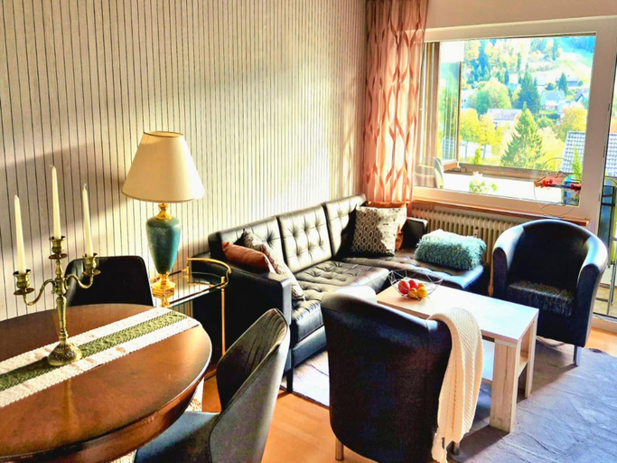 Others 5, Haus Sonnenschein an der Skipiste, Waldshut