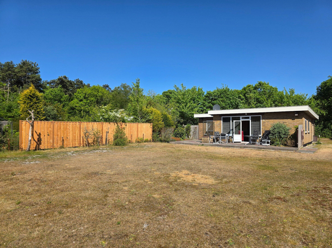 Garden 3, Bungalow for 6 persons with a very spacious south-facing garden., Texel