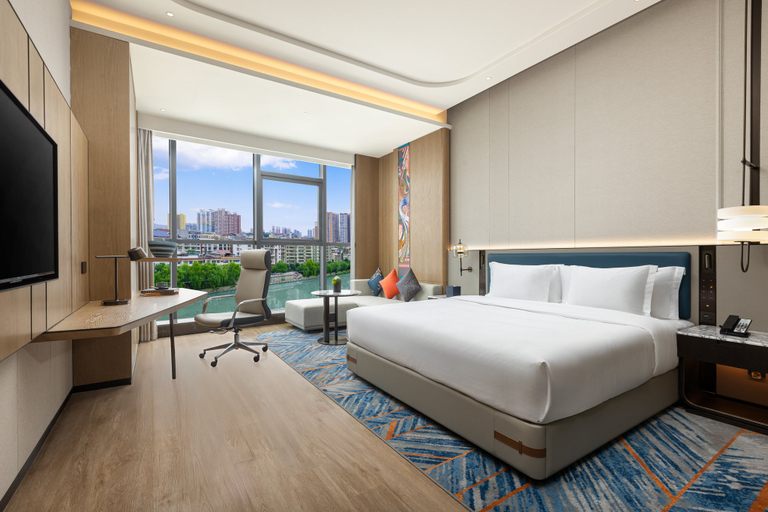 Bedroom 4, Crowne Plaza HUAIHUA by IHG, Huaihua