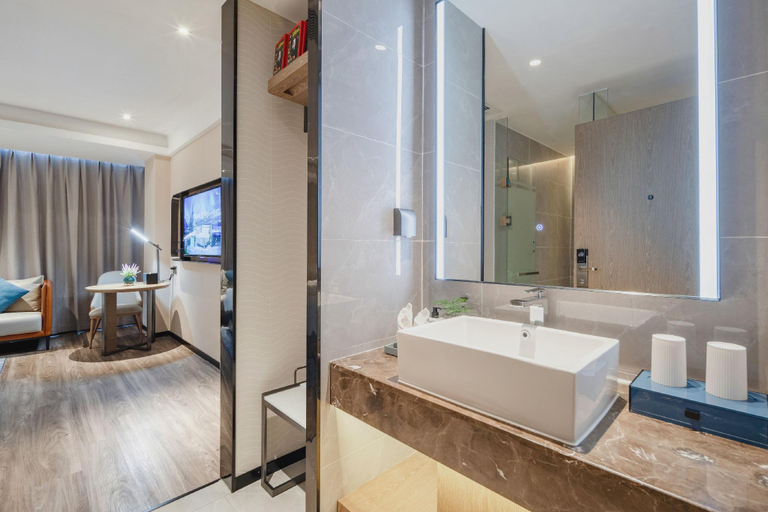 Bathroom 3, Kyriad Marvelous Hotel Guigang Wuyue Plaza High-speed Railway Station, Guigang
