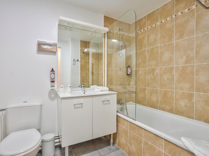 Bathroom 4, Residhome Paris Saclay – Bures sur Yvette, Essonne