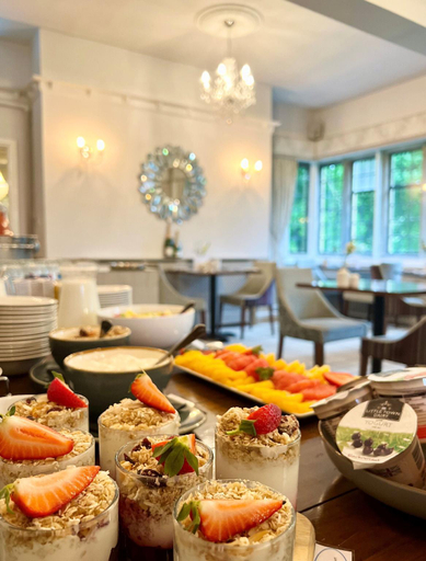 Food & Drinks 5, Mallyan Spout Hotel, North Yorkshire