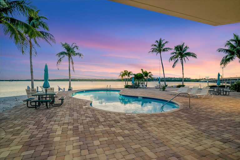 Pool 3, Waterview Balcony HOT TUB Heated Pool Rum Bar, Pinellas