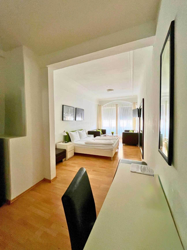Room 4, Hotel The Square, Coburg