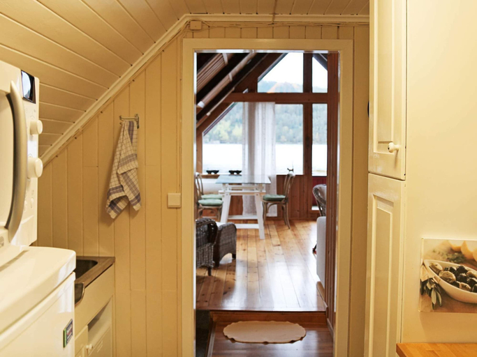 Others 5, 5 Person Holiday Home in Lonevag, Osterøy