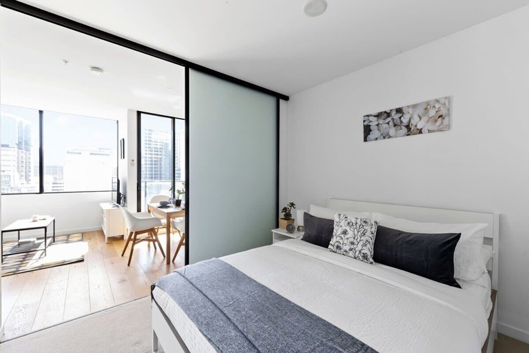 Interior 5, Spacious Southern Cross Stay, Cozy & Central Home, Melbourne