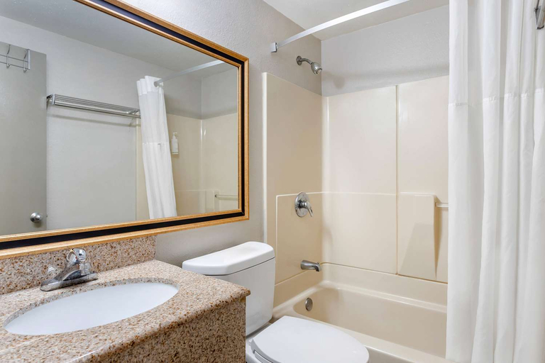 Bathroom 3, Days Inn by Wyndham Wrightstown, Burlington