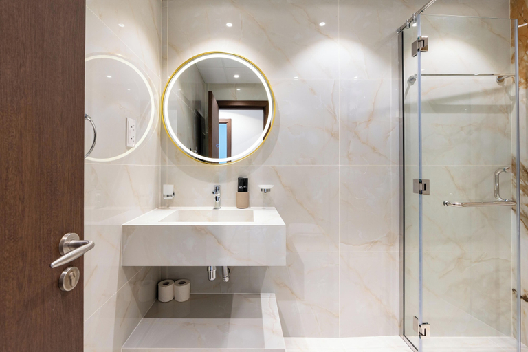 Bathroom 2, Lux BnB Princess Tower I Palm & Ocean Views, Dubai