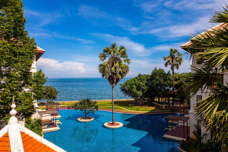 Pool 2, 4 Bed Beachfront Condo SP43, Pran Buri