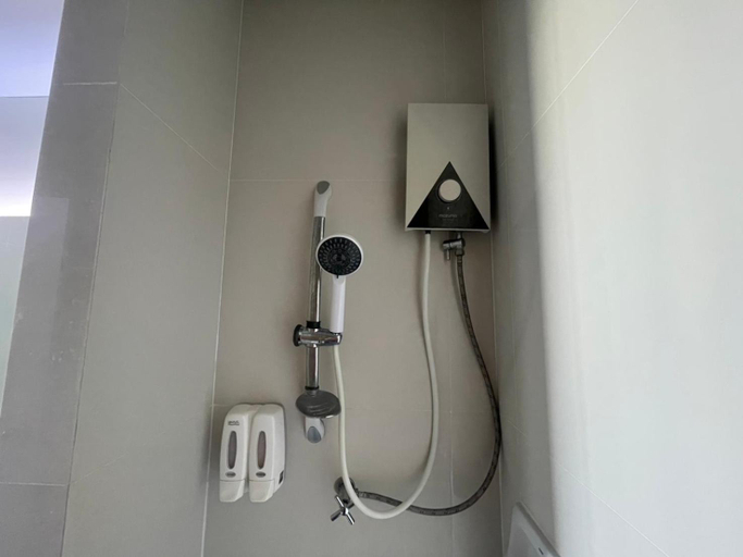Bathroom 5, Bangkok Boutique Hotel Future Park Rangsit, Thanyaburi