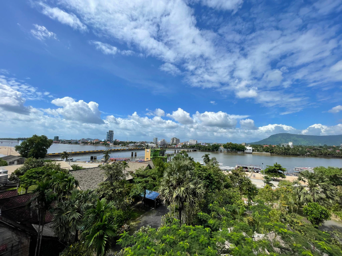 View 2, Ahha Residence Kampot, Kampot