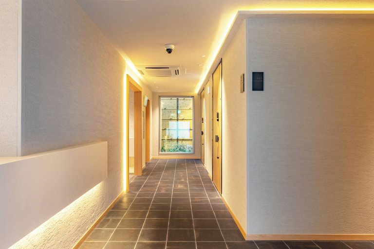Hallway 5, Dash Living Gojo, Kyoto