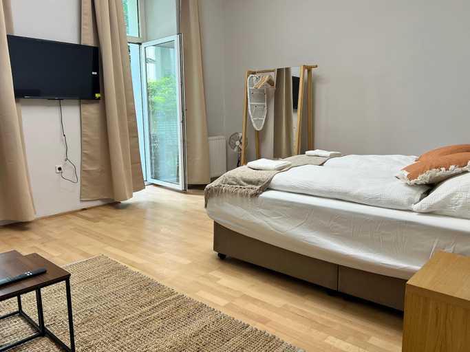 Room 4, Lovely Studio for 4 with Garden, Wien