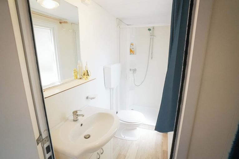 Bathroom, HappyCamp Camping Villaggio Internazionale, Foggia