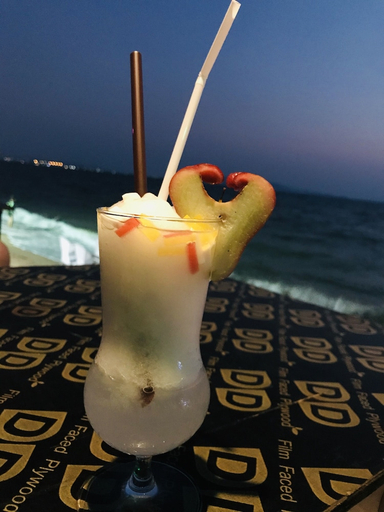 Food & Drinks, Lumpini Seaview Jomtien by Robbin, Pattaya