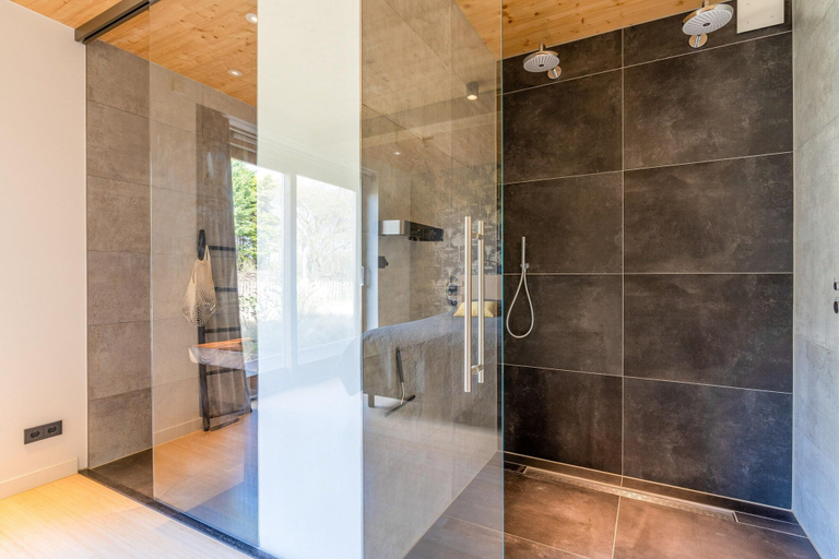 Bathroom 3, Luxurious and Sustainable 6-person Holiday Villa, Texel