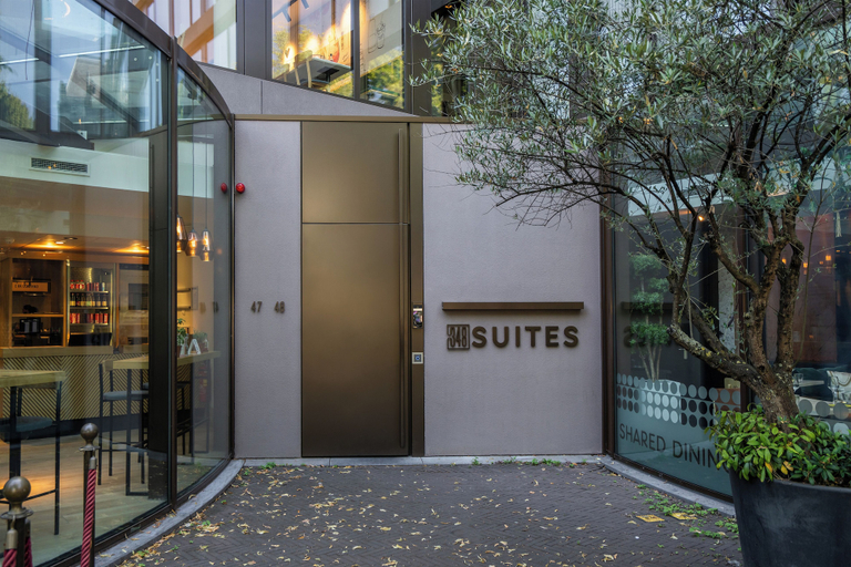 Exterior & Views, 348 Suites Buitenhof Short Stay, The Hague