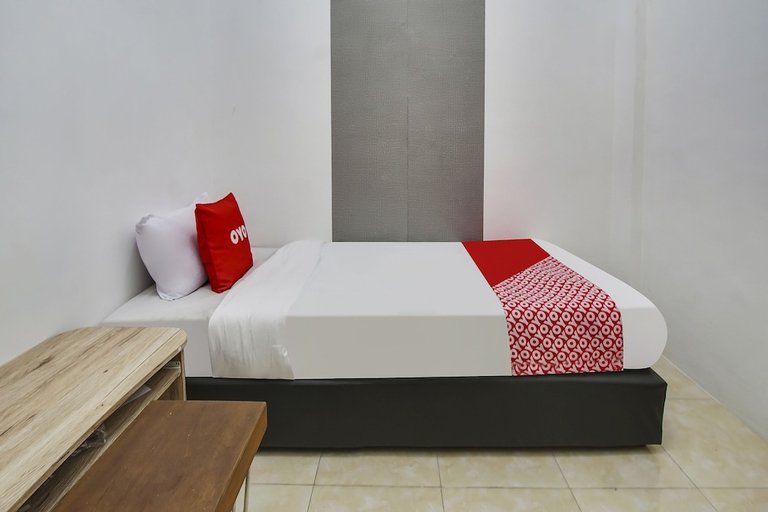 Bedroom 2, OYO Living 90950 Forzando House, Malang
