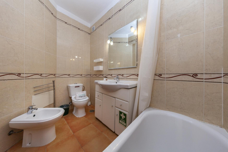Bathroom 4, A03 - Central 1 Bed Apartment by DreamAlgarve, Lagos