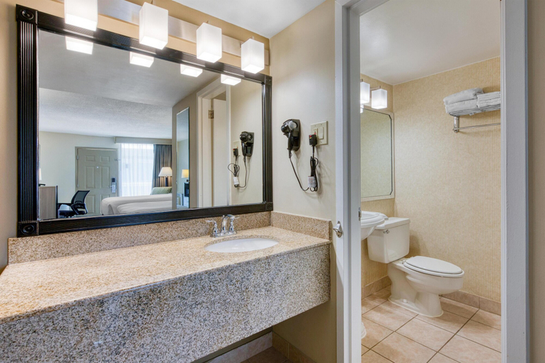 Bathroom 4, Best Western Battlefield Inn-Manassas, Prince William
