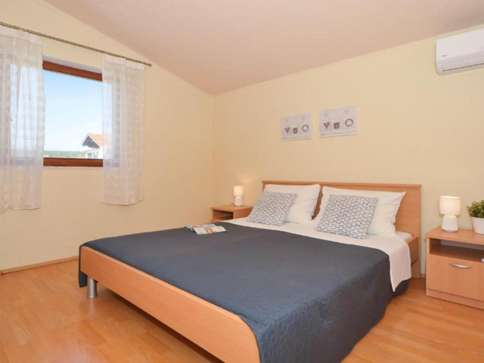 Bedroom 3, Apartments Nina, Marina
