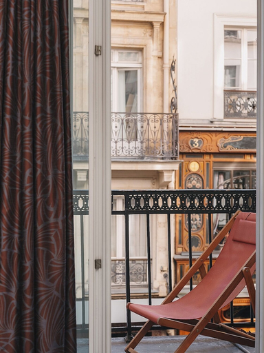Others 5, Hôtel Belloy, Paris