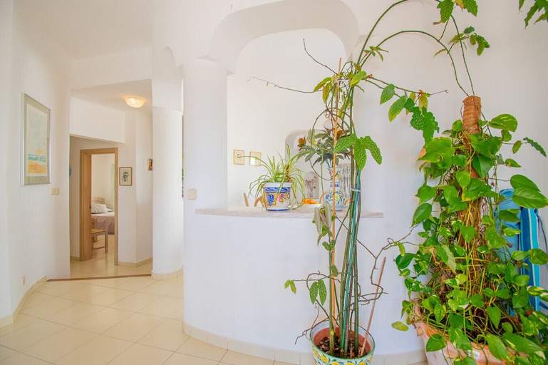 Room 4, 65 Vale do Milho in Carvoeiro, Lagoa
