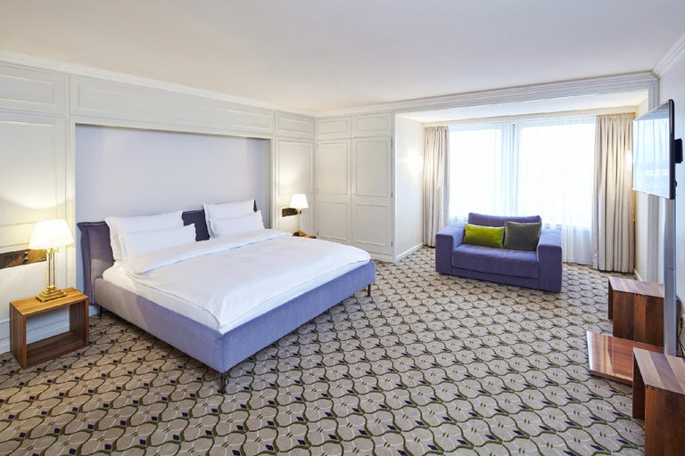 Bedroom 4, Clayton Hotel Düsseldorf City Centre, Düsseldorf
