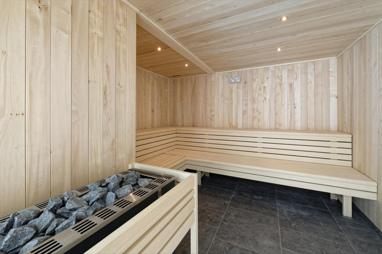 Spa treatment 5, Apartment in Samoëns with Spa and Pool, Haute-Savoie