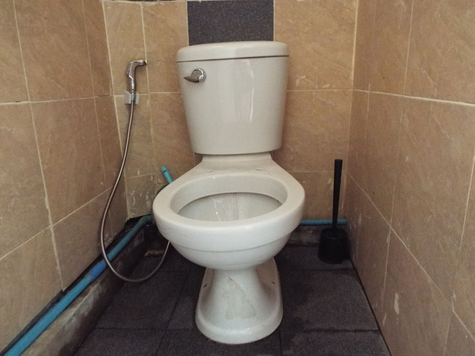 Bathroom 3, Hostel 24, Phra Khanong
