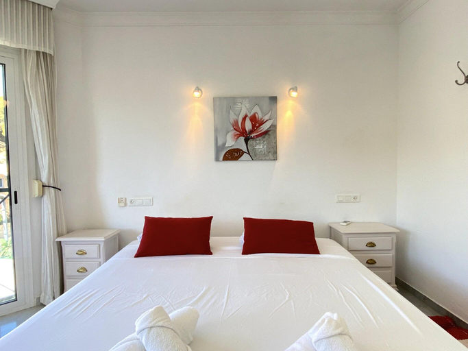 Bedroom 2, Villa in Nerja with Private Pool Beach Access, Málaga