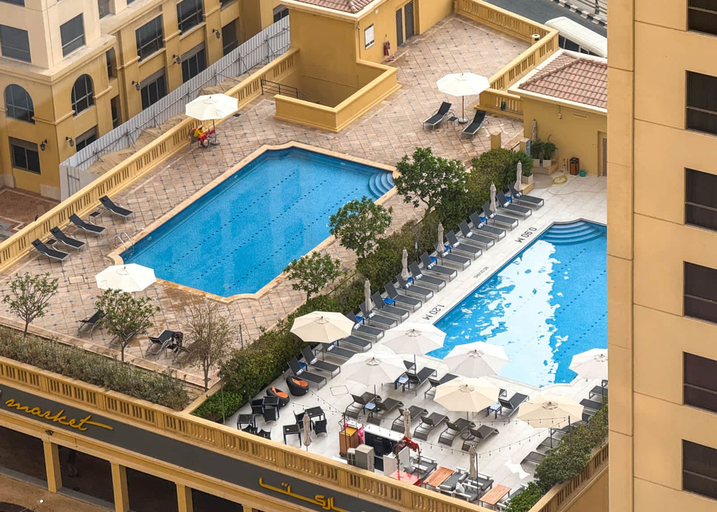 Room 4, Bahar 2 s Stylish 2 Bedroom That Sleeps 4, Dubai