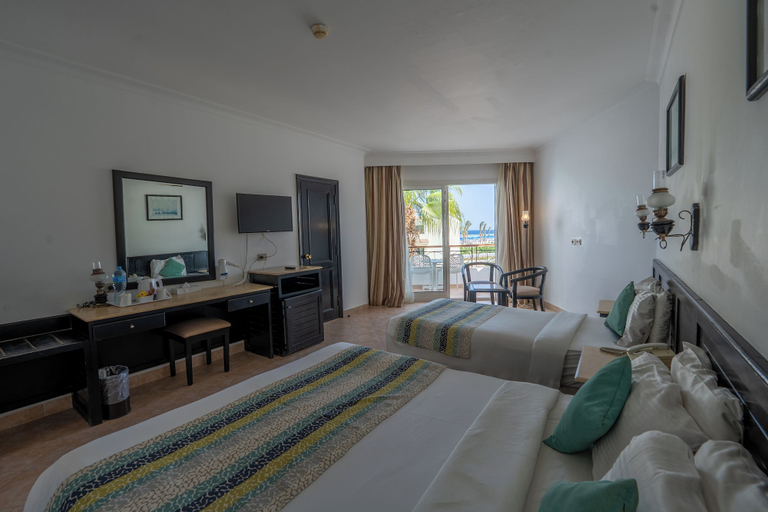 Bedroom 3, JAZ Palmariva Beach, Safaja