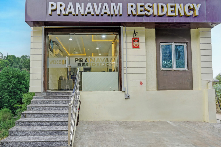 Property entrance, Fabhotel Pranavam Residency, Chittoor