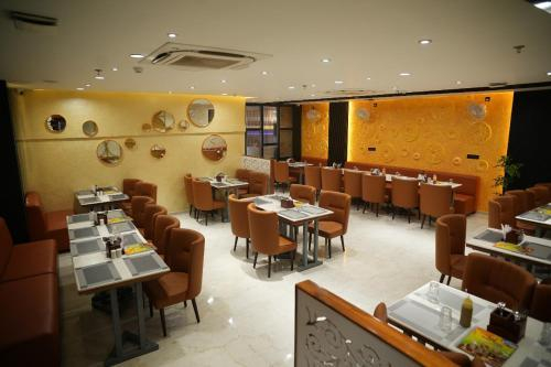 2, Hotel Devki Inn, Gorakhpur