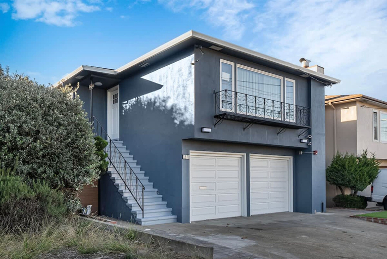 Room 3, Daly City 3B Home Great Location, San Mateo