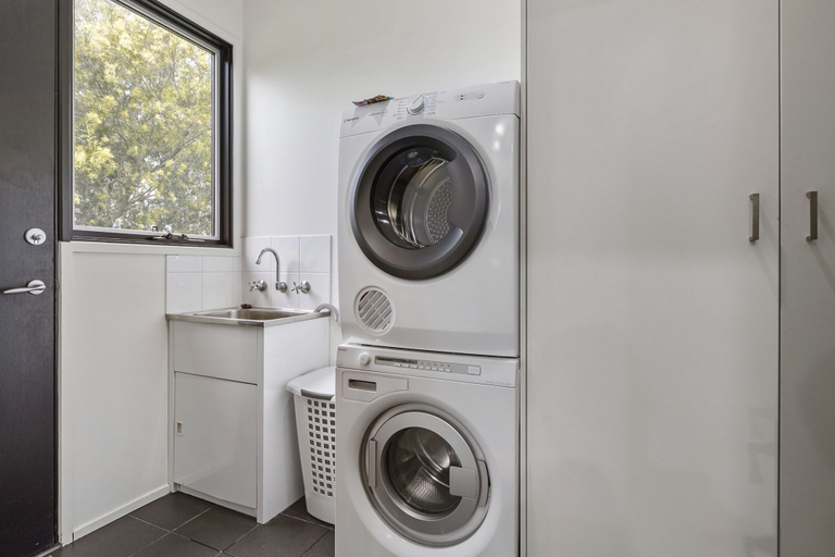 Interior 2, Stylish 3-bedroom and Outdoor Grill and Pizza Oven, Greater Geelong - Pt B
