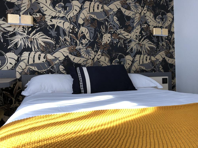 Bedroom 3, Hotel Lanjuinais, Ille-et-Vilaine