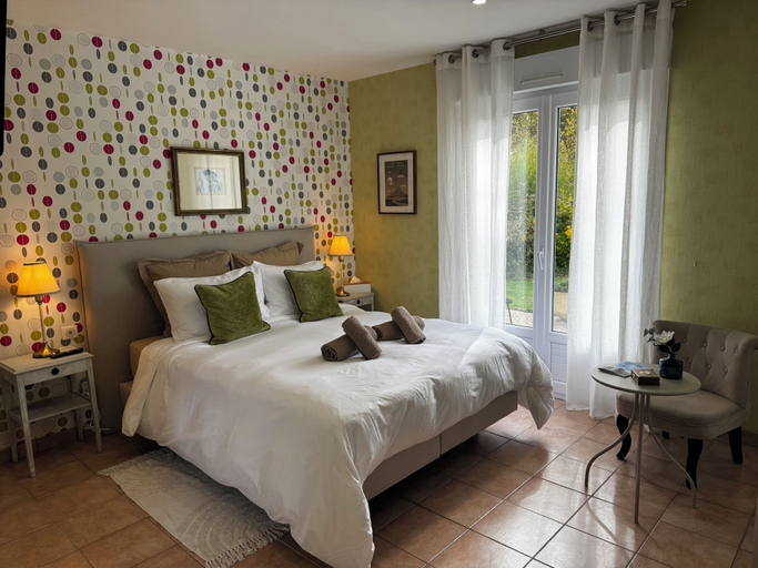 Bedroom 4, Les Vieilles Digues, Manche