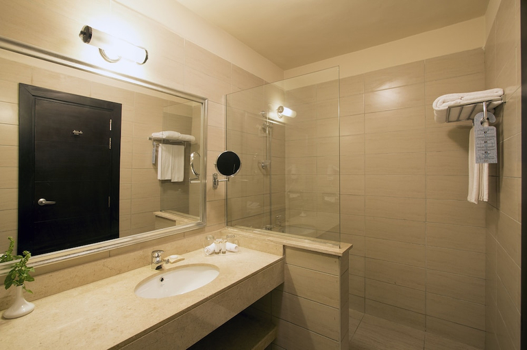 Bathroom 5, JAZ Fanara Resort - All Inclusive, Sharm el-Sheikh
