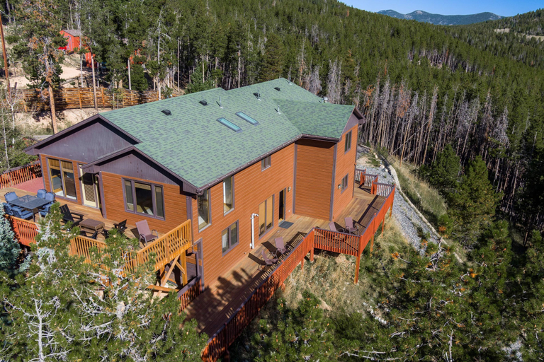 Room 5, Mountain View Apartment Near Downtown Hiking, Clear Creek