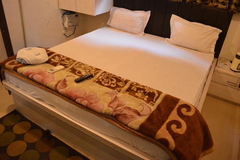 Hotel Just 9 Inn Lucknow, Lucknow